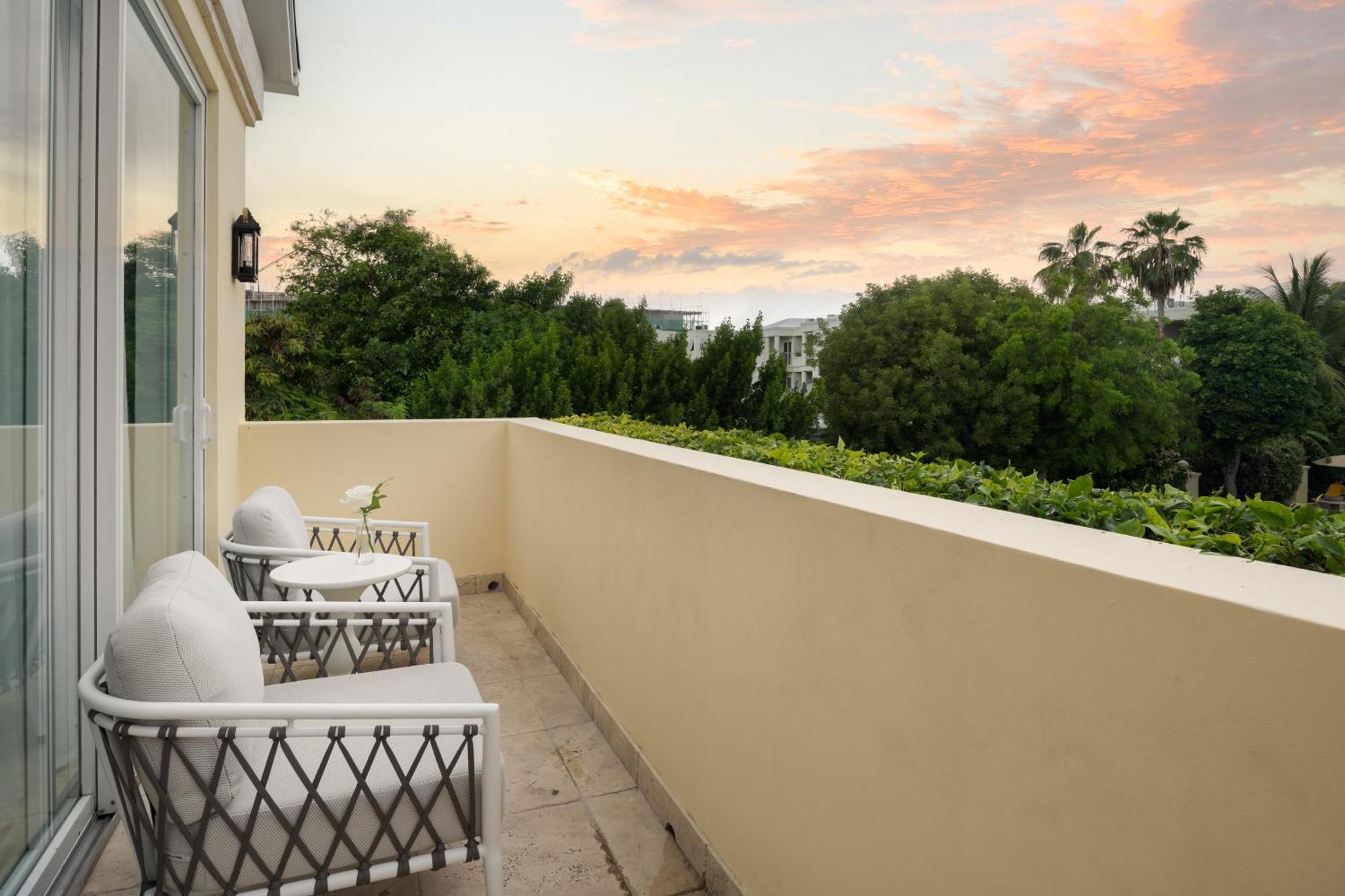 Hotel Windsong On The Reef Grace Bay Exterior foto