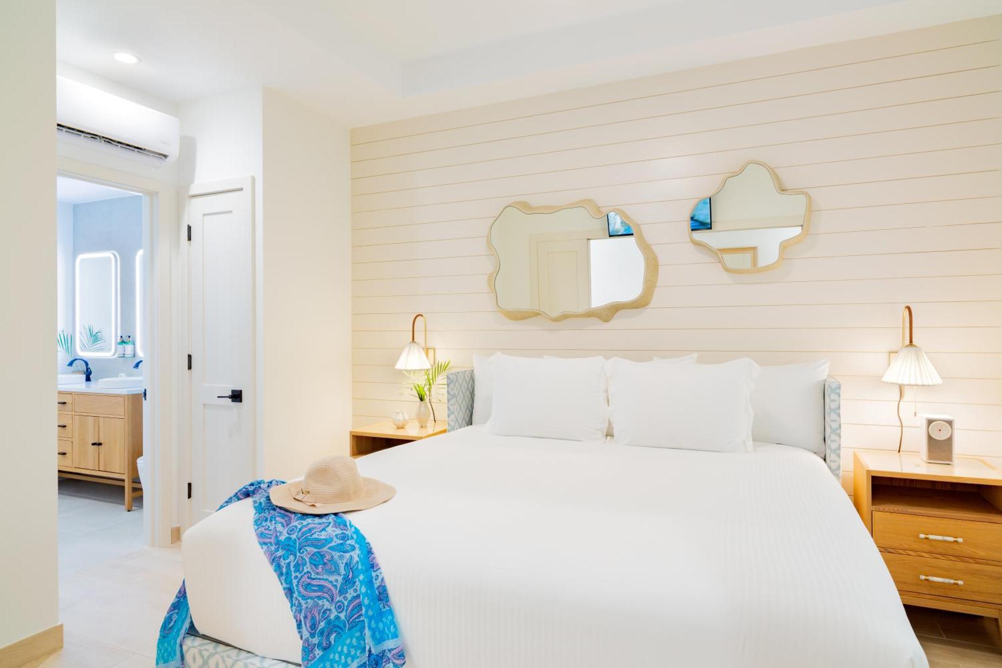Hotel Windsong On The Reef Grace Bay Exterior foto